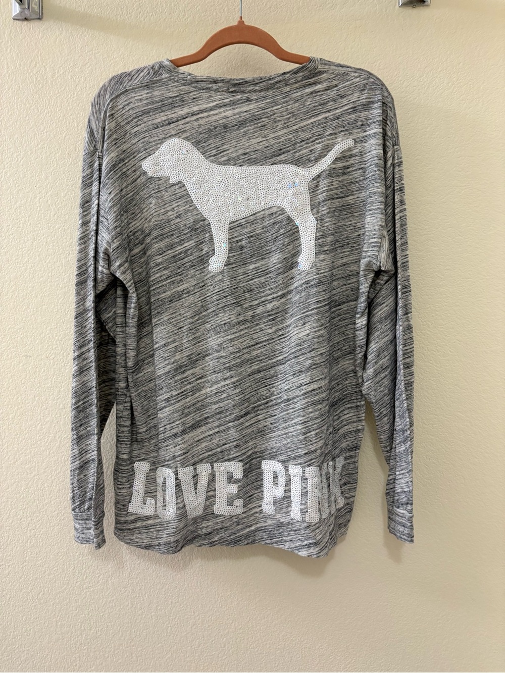 PINK Victoria's Secret Grey Marled Long-Sleeve Dog Graphic Tee